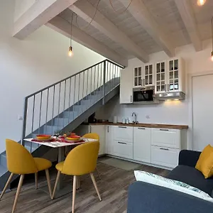 https://nuovo-appartamento-milano-navigli.italymilanhotels.net