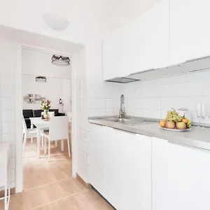 Appartement By The Colosseum - White Chic Flats, Rome